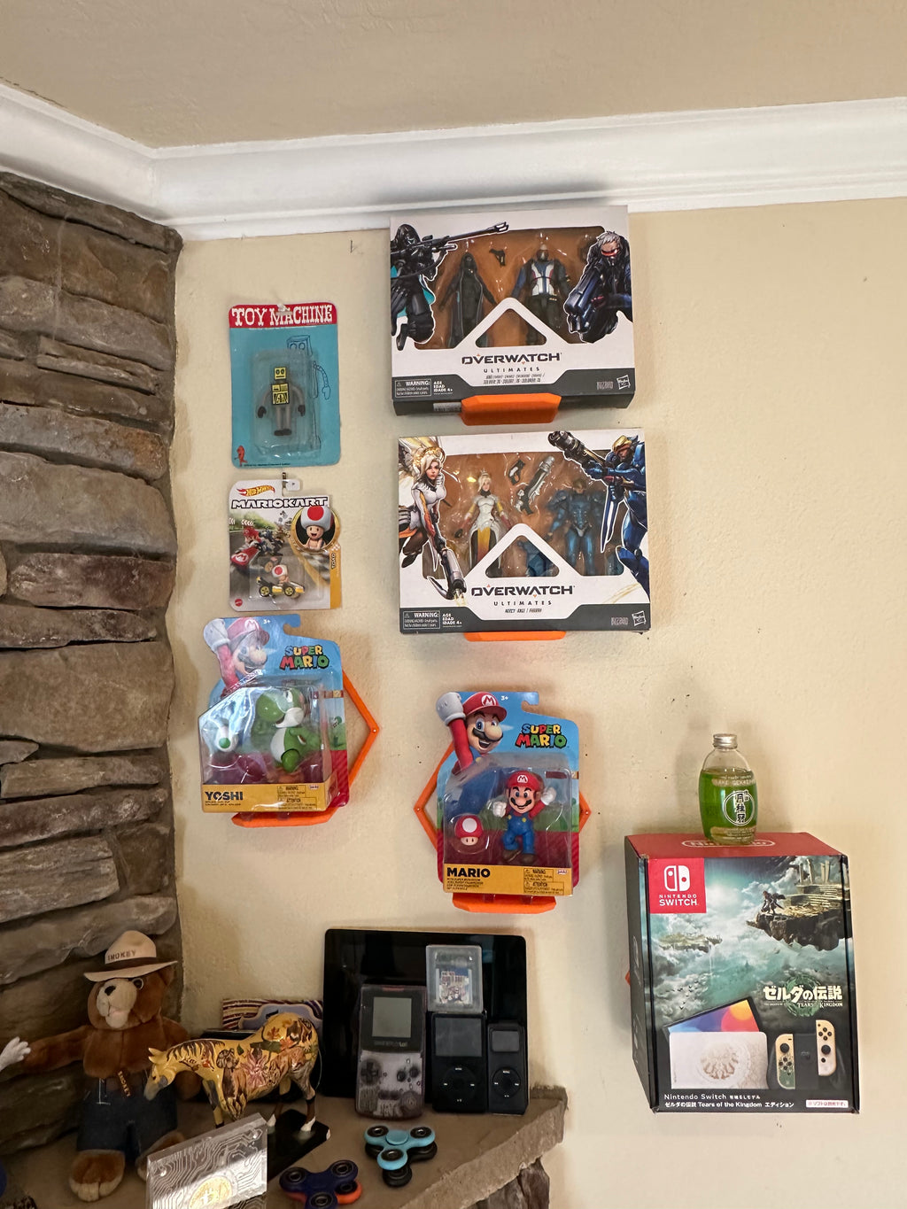 Title  Hexagon Wall Mounted Display Shelves Set | 3D Printed Honeycomb Shelves for Collectibles (20 Pack)