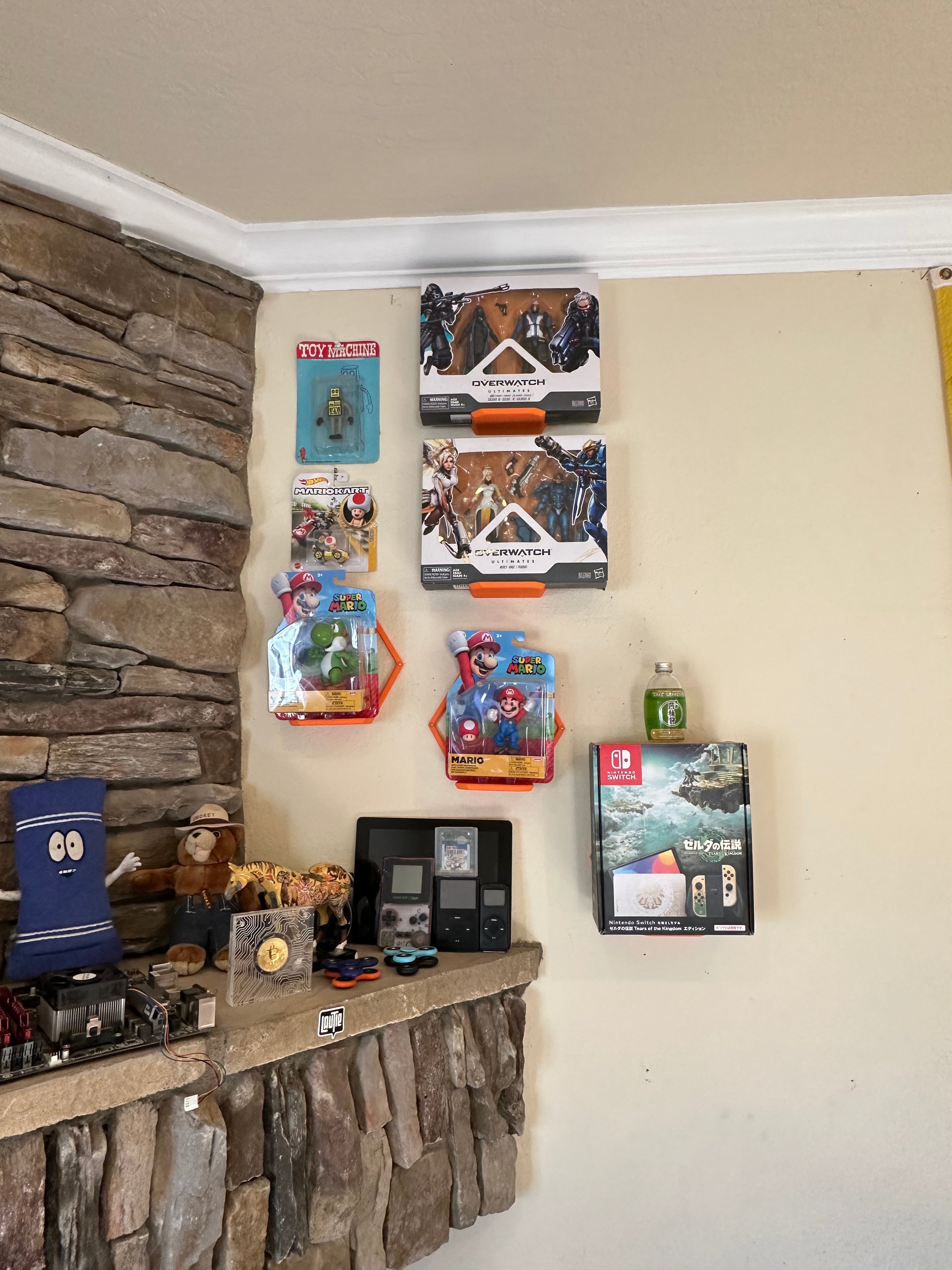 Title  Hexagon Wall Mounted Display Shelves Set | 3D Printed Honeycomb Shelves for Collectibles (20 Pack)