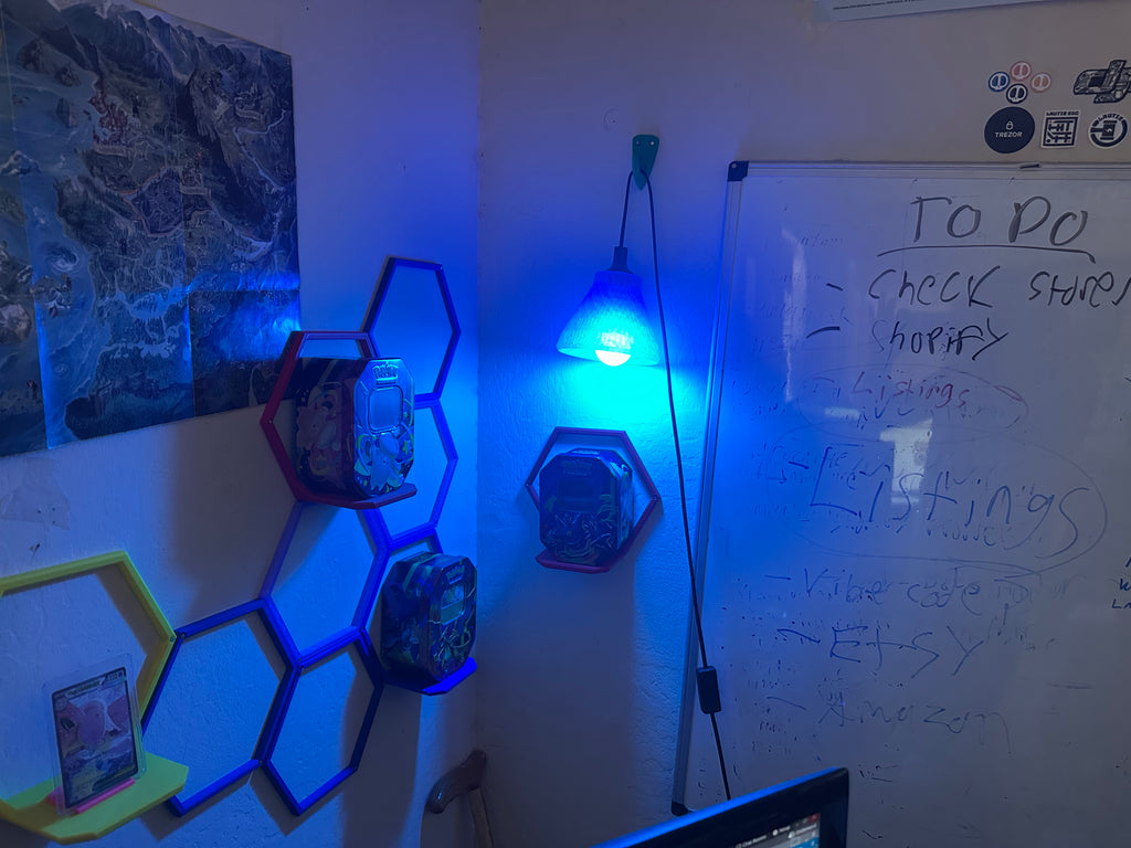 3D Printed RGB Lamp with Remote – 16 Color LED Mood Light, Flashing Modes