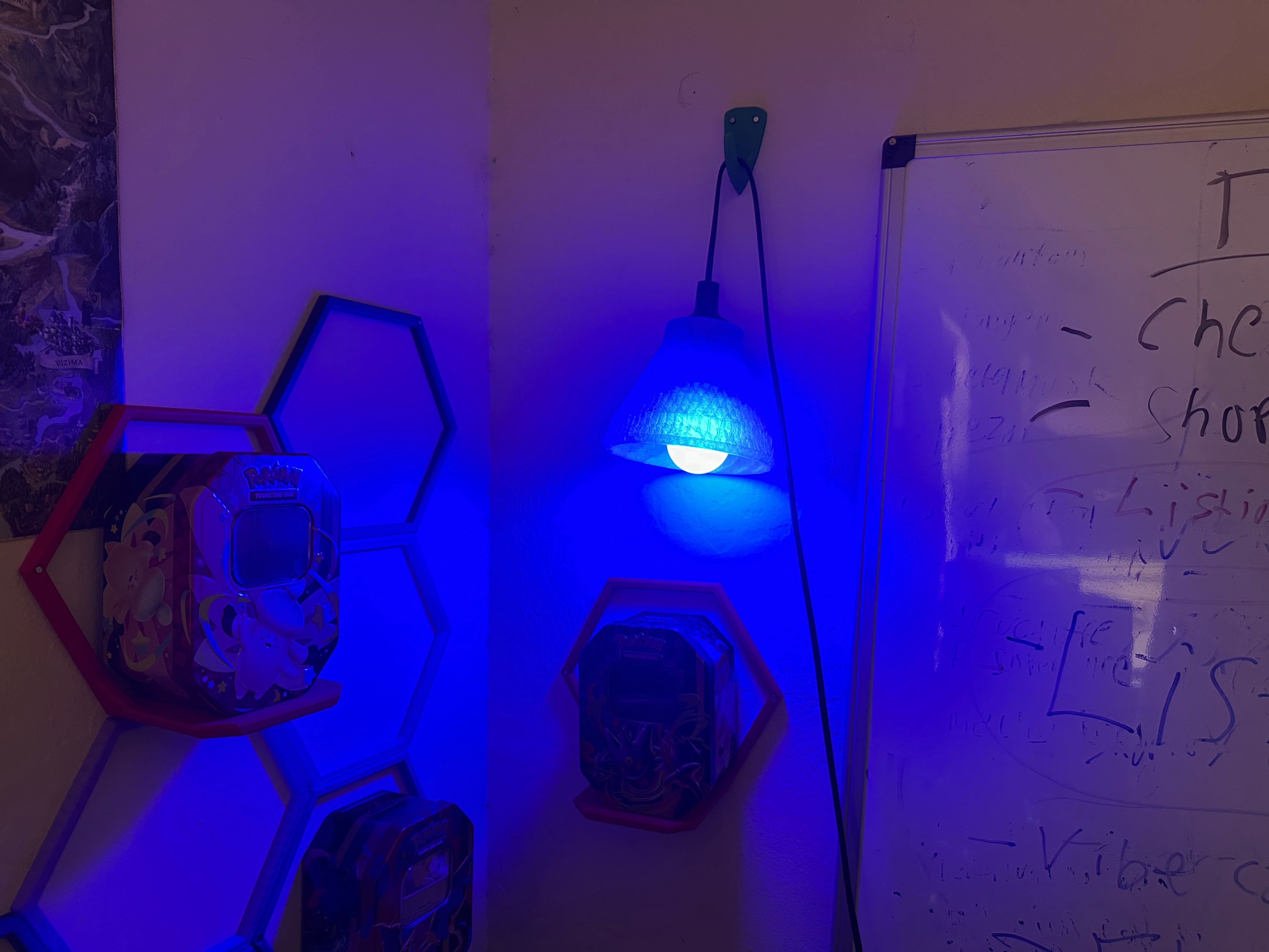 3D Printed RGB Lamp with Remote – 16 Color LED Mood Light, Flashing Modes